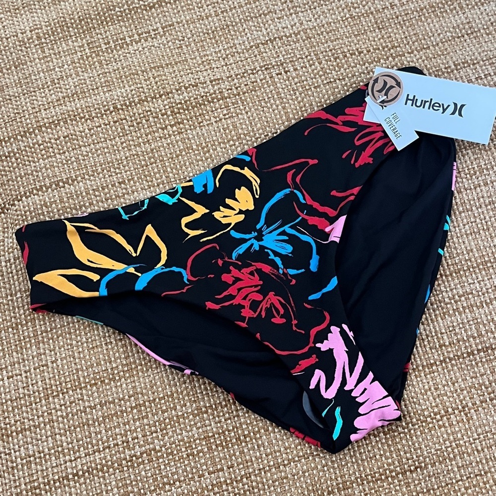 Hurley Bikini Bottoms Size M. NWT